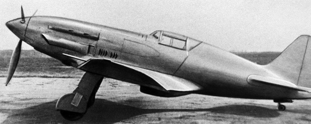 Состоялся первый полет самолета МиГ-1 (изделие И-200)
