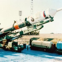 Корабль Союз ТМ-17 на пути к стартовой площадке