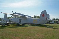 Самолёт Бе-12 на открытой стоянке ЦМ ВВС