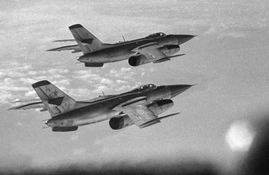 60 лет бессмертному подвигу двух советских лётчиков