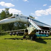 Ту-144 на открытой прощадке музея