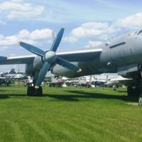 Ту-95ЛЛ на открытой площадке музея